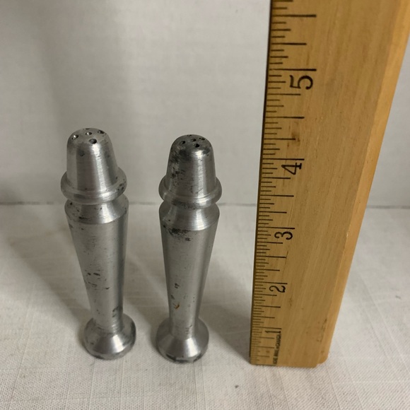 VINTAGE| Metal Bullet Shaped Salt and Pepper Set - Picture 8 of 9